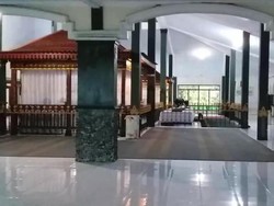 Jelajahi Wisata Religi di Gunung Pring