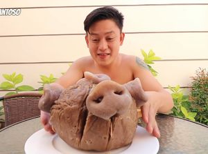 Saingi Bakso Lobster, Youtuber Ini Bikin Bakso Hidung Babi yang Kontroversial