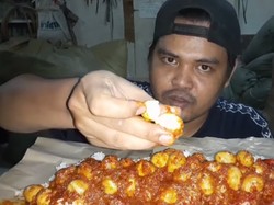 5 Momen Mukbang Afi Udin, Si Kuli Bangunan yang Sederhana