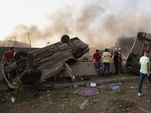 Hancur, Mobil-mobil Ini Jadi Saksi Bisu Dahsyatnya Ledakan di Lebanon Hancur, Mobil-mobil Ini Jadi Saksi Bisu Dahsyatnya Ledakan di Lebanon