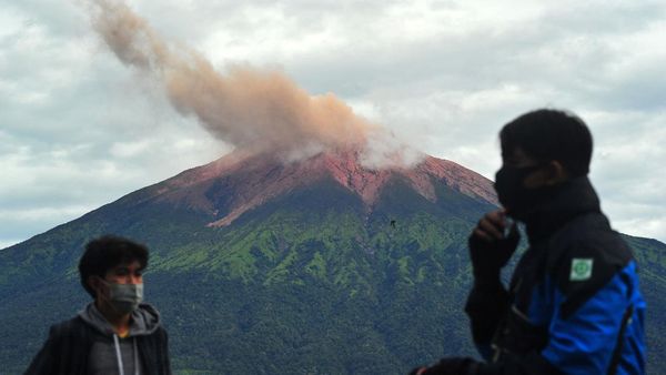 Gempa Embusan Kembali Terjadi di Gunung Kerinci