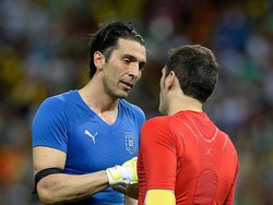Gianluigi Buffon So Sweet Banget ke Iker Casillas