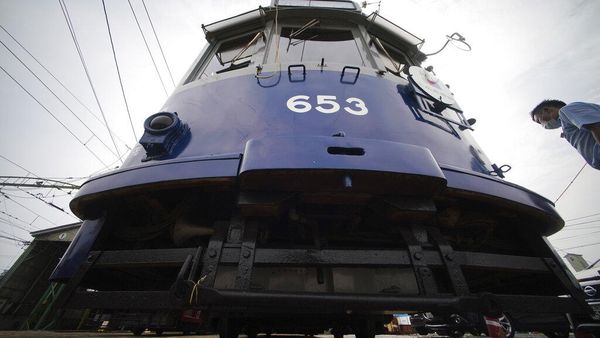 Trem Hiroshima Kembali ke Jalan Jelang Peringatan Bom Jepang