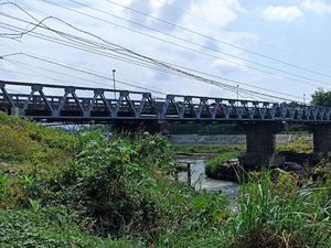 Kementerian PUPR Revitalisasi Tiga Jembatan Utama Jalur Kediri-Trenggalek 2021