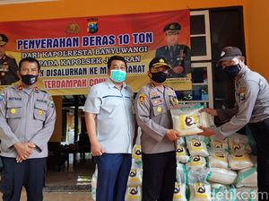 10 Ton Beras dan Masker Dibagikan ke Masyarakat Banyuwangi