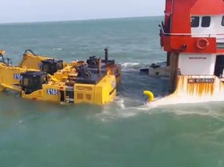 Berbahaya, Kemenhub Wajibkan Pemilik Angkat Kerangka Kapal Tenggelam