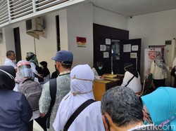 SK Kenaikan Pangkat Salah Ketik, Ratusan PNS Geruduk Pemkab Jember