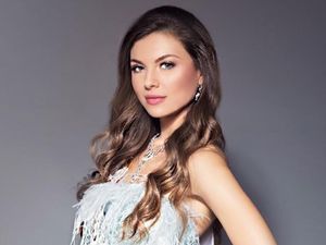 Ratu Kecantikan Lebanon Unggah Video Ledakan Beirut, Minta Bantuan Doa Ratu Kecantikan Lebanon Unggah Video Ledakan Beirut, Minta Bantuan Doa