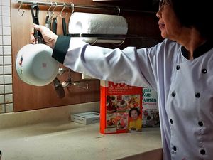 Bu Sisca Soewitomo Gantung Panci, Pamit dari Dunia Kuliner