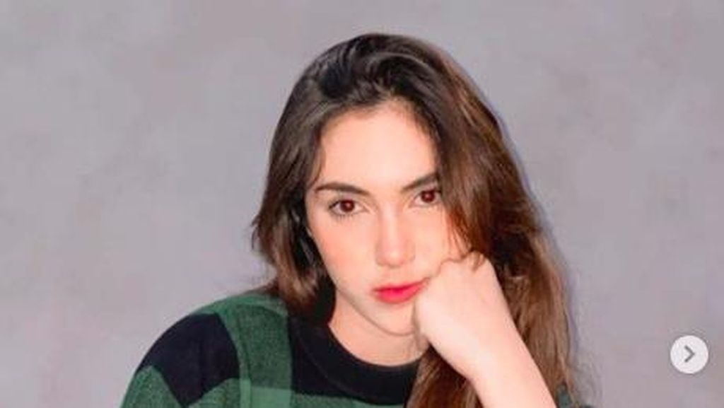 Syahra Larez, Mantan Pacar Rizky Billar yang Cantiknya Kebangetan Syahra Larez, Mantan Pacar Rizky Billar yang Cantiknya Kebangetan