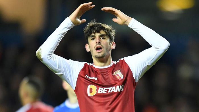 Trincao GLASGOW, SCOTLAND - FEBRUARY 20: Trincao of Braga reacts as he goes close to scoring during the UEFA Europa League round of 32 first leg match between Rangers FC and Sporting Braga at Ibrox Stadium on February 20, 2020 in Glasgow, United Kingdom. (Photo by Mark Runnacles/Getty Images)