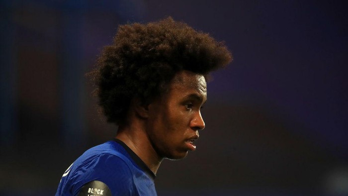 LONDON, ENGLAND - JULY 14: A Black Lives Matter movement logo is seen on the shirt sleeve of Willian of Chelsea during the Premier League match between Chelsea FC and Norwich City at Stamford Bridge on July 14, 2020 in London, England. Football Stadiums around Europe remain empty due to the Coronavirus Pandemic as Government social distancing laws prohibit fans inside venues resulting in all fixtures being played behind closed doors. (Photo by Adam Davy/Pool via Getty Images)