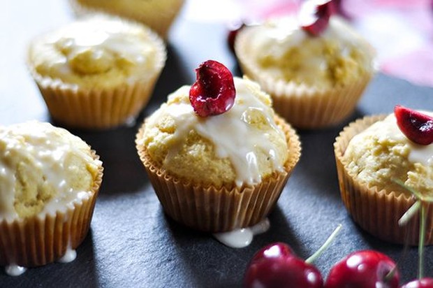 Mempunyai perpaduan rasa yang unik, yaitu manis dan asam.