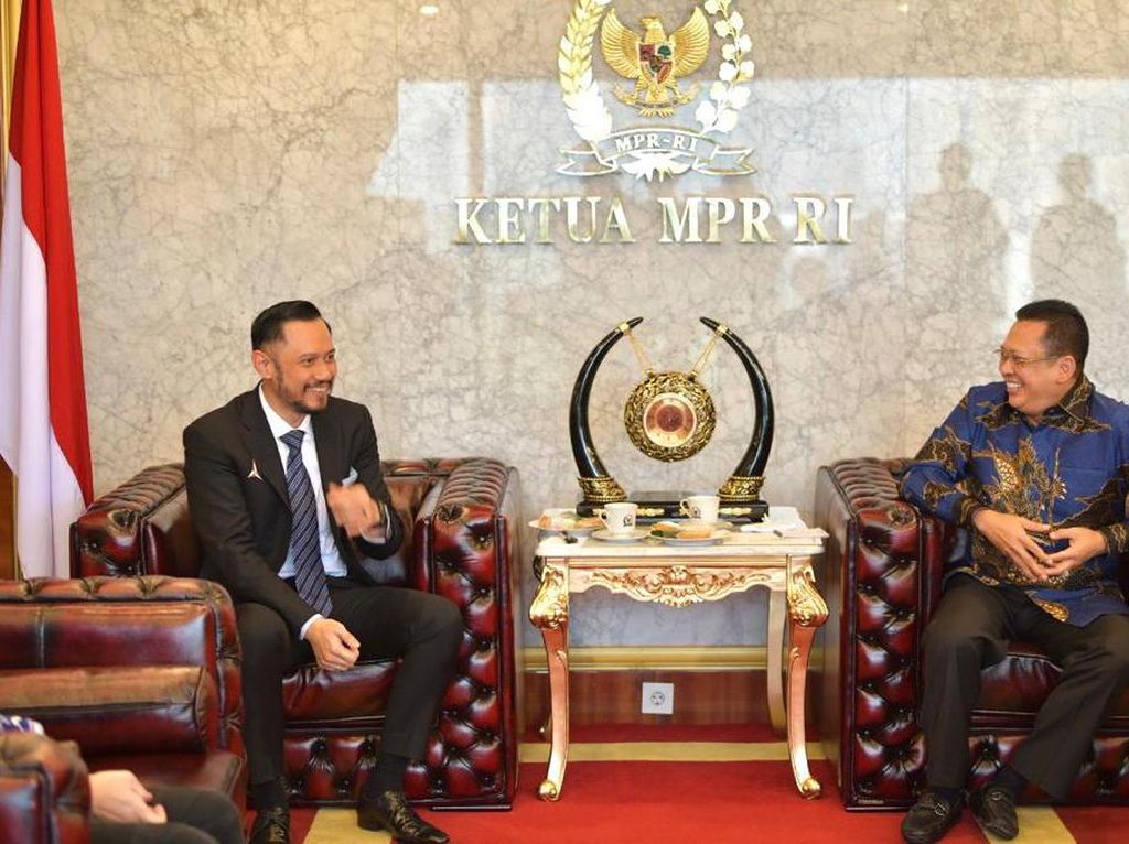 Ketua MPR Puji AHY Nakhodai PD dengan Jiwa Muda & Ketajaman Pikiran Ketua MPR Puji AHY Nakhodai PD dengan Jiwa Muda & Ketajaman Pikiran