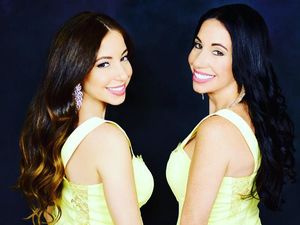 Potret Ibu dan Anak yang Mirip Banget Sampai Bikin Bingung Suami Sendiri