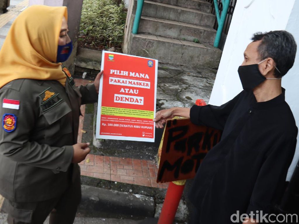 Sasar PNS Tak Bermasker, Satpol PP Sidak di Balai Kota Bandung