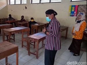 Dinkes Cek Sekolah Tatap Muka Sembunyi-sembunyi di Brebes, Ini Hasilnya Dinkes Cek Sekolah Tatap Muka Sembunyi-sembunyi di Brebes, Ini Hasilnya