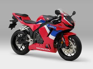 Wujud Honda CBR600RR Baru Sudah Muncul, Rilis Resmi 21 Agustus Wujud Honda CBR600RR Baru Sudah Muncul, Rilis Resmi 21 Agustus