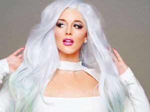 Foto Wanita yang Nyalon Rp 300 Juta, Rela Hidup Ngontrak & Makan Seadanya Foto Wanita yang Nyalon Rp 300 Juta, Rela Hidup Ngontrak & Makan Seadanya