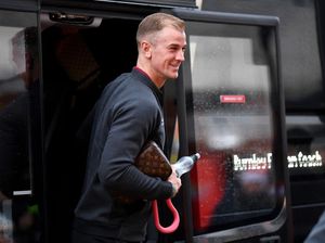 Joe Hart Pamer Otot, Biar Dilirik Nih? Joe Hart Pamer Otot, Biar Dilirik Nih?