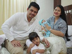 Kahiyang Ayu dan Bobby Nasution Kompak Posting Foto Berempat