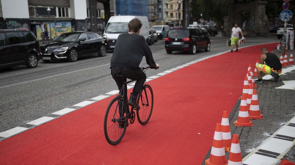 Karpet Merah untuk Pesepeda di Berlin