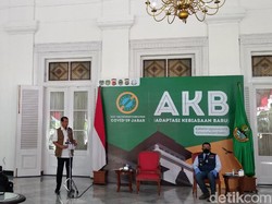 Di Depan Kepala Satgas COVID-19, RK Targetkan 50 Ribu Pengetesan per Minggu