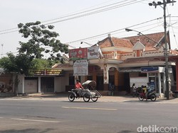 Kasus Positif COVID-19 di Klaster Rumah Makan Rawon Tambah 7 Jadi 15 Orang