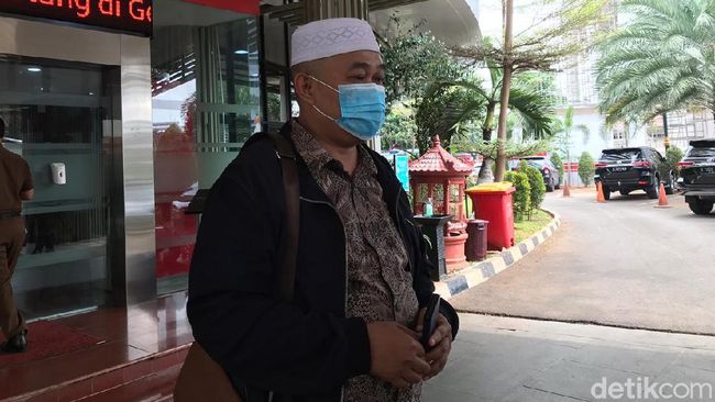 MAKI Serahkan Dokumen ke Jampidsus Terkait Dugaan Gratifikasi Jaksa Pinangki MAKI Serahkan Dokumen ke Jampidsus Terkait Dugaan Gratifikasi Jaksa Pinangki