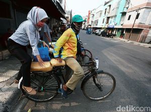 Tak Disentuh Aturan Baru, Ojek Sepeda Masih Bisa Wira-wiri Tak Disentuh Aturan Baru, Ojek Sepeda Masih Bisa Wira-wiri