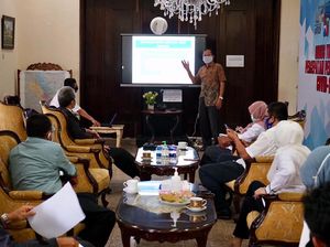 Epidemiolog Ingatkan Pemkot Bogor Awasi Pasien Corona Isolasi Mandiri Epidemiolog Ingatkan Pemkot Bogor Awasi Pasien Corona Isolasi Mandiri