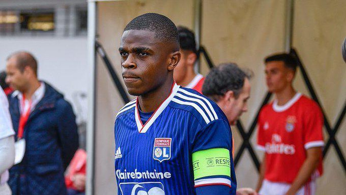 Pierre Kalulu bergabung dengan AC Milan. (Foto: Twitter @rugimbana24)