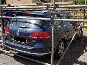 Cekcok Urusan Tempat Parkir, Tetangga Kerangkeng Mobil dengan Pipa Besi Cekcok Urusan Tempat Parkir, Tetangga Kerangkeng Mobil dengan Pipa Besi