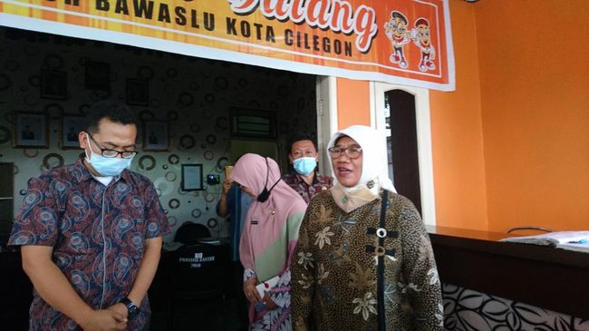 Diperiksa soal Viral Foto Ratu Ati di Ruang Wawali Cilegon, Ini Kata Sekda Diperiksa soal Viral Foto Ratu Ati di Ruang Wawali Cilegon, Ini Kata Sekda