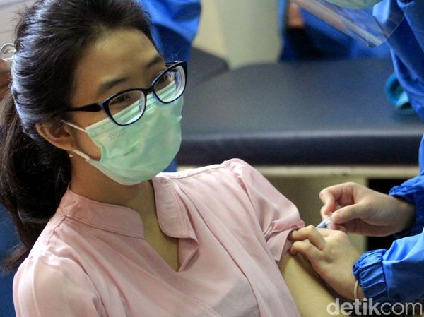 Seperti Apa Sih Proses Pemberian Vaksin Corona?