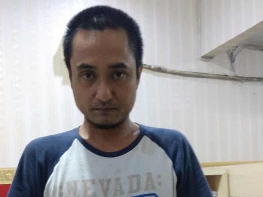 Terbakar Api Cemburu, Suami di Surabaya Ini Pukuli Istri Siri Terbakar Api Cemburu, Suami di Surabaya Ini Pukuli Istri Siri