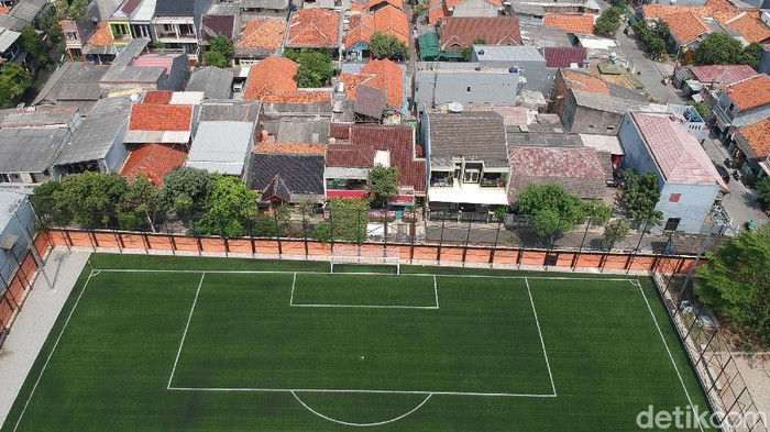 Tahu Nggak? Ada Lapangan Berstandar FIFA Lho Nyelip di Ibu Kota - Foto 2