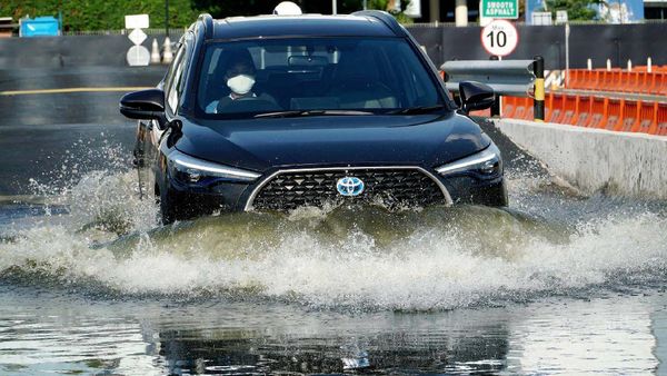 Tampang Keren Toyota Corolla Cross yang Dibanderol Mulai Rp 457,8 Juta