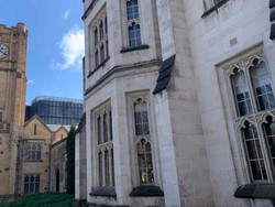 Universitas Terkaya di Australia Membayar Pegawainya di Bawah Standar Gaji