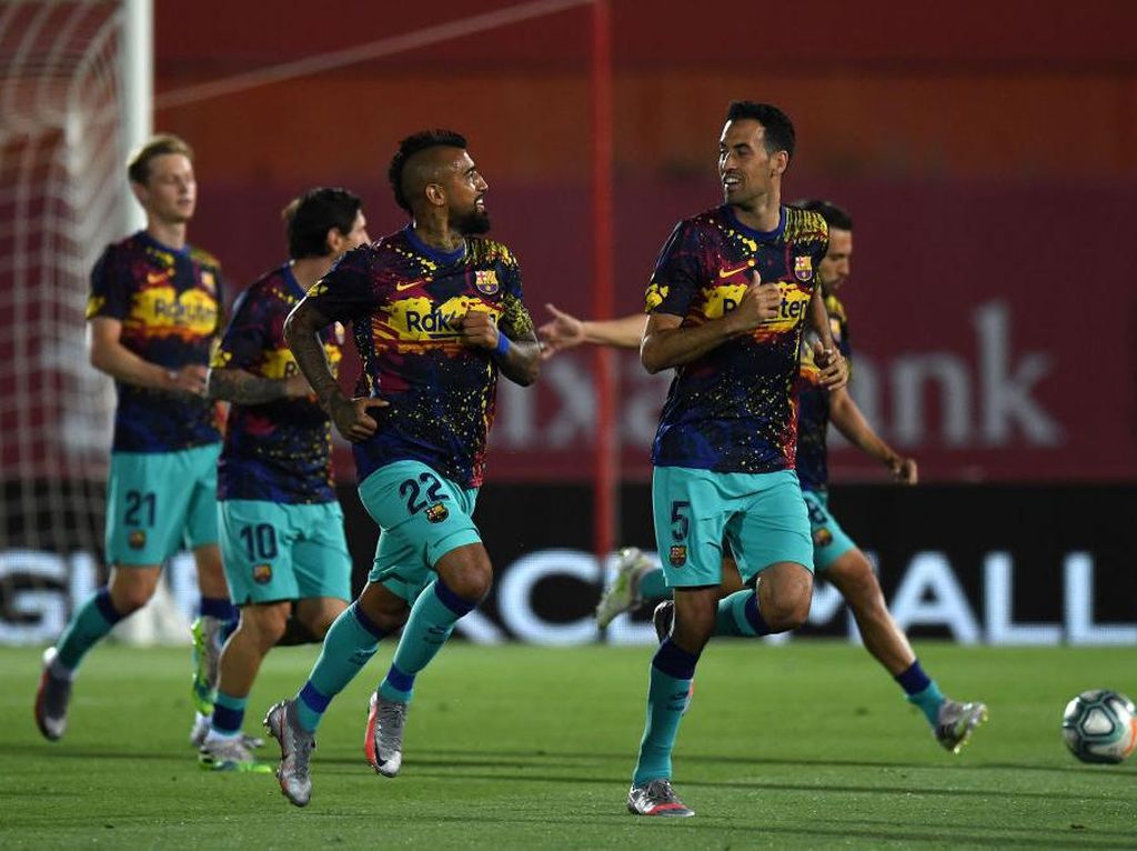 Bisa Apa Barcelona Tanpa Busquets dan Vidal? Bisa Apa Barcelona Tanpa Busquets dan Vidal?