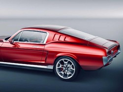 Tidur Siang Saat Ngebut Pakai Mobil Otomatis, Pria di Kanada Ditilang