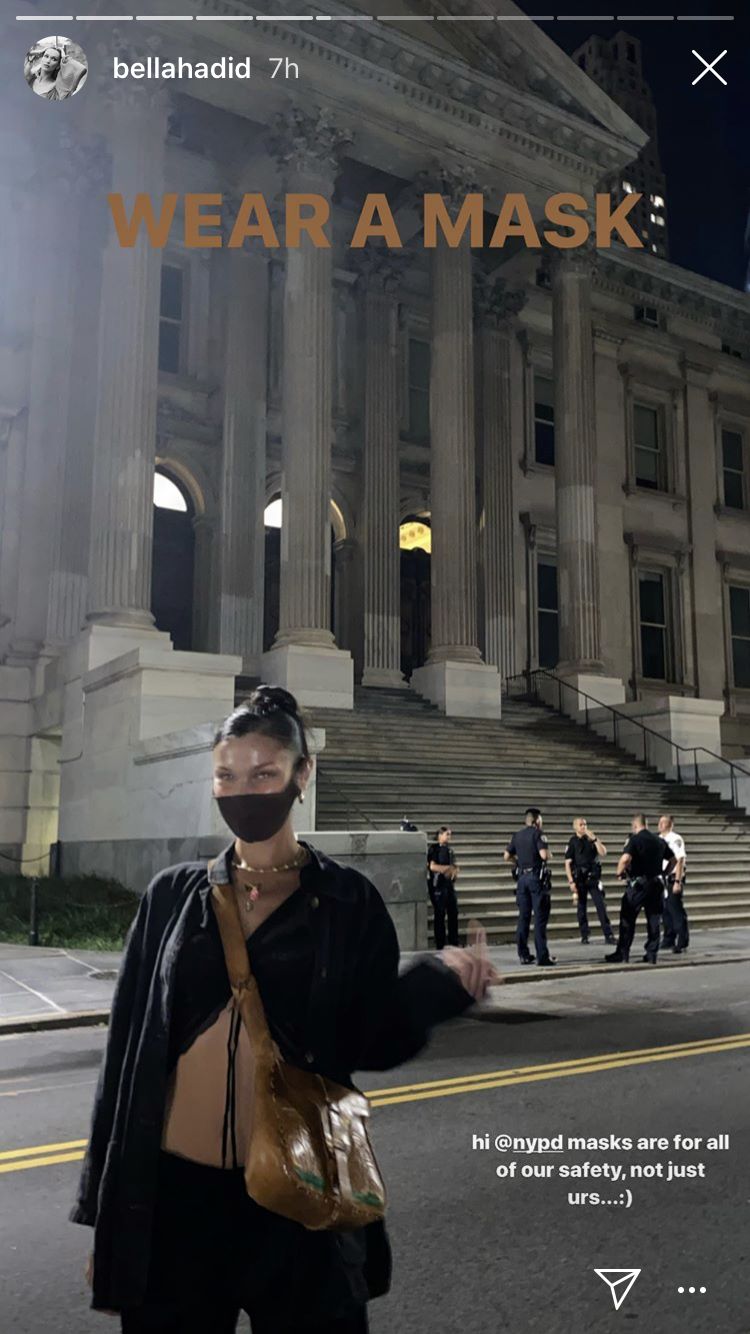 Bella Hadid Tegur Polisi