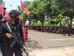 Pasca Teror Bom Molotov, Kantor DPC PDIP Cianjur Dikawal Brimob