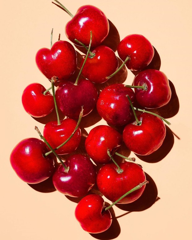 Ceri Barbados kaya vitamin C yang berfungsi mencerahkan kulit.