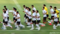 Dua Kali Ditunda, Timnas Akhirnya Merumput Lagi