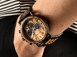 Pertama di Indonesia! Jam Tangan Kayu Lokal Ini Punya Banyak Keunikan