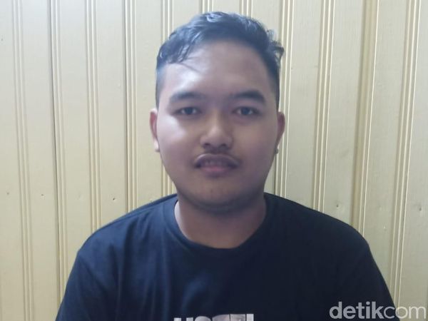 Potret Gilang Predator Fetish Pocong Dibungkus di Kapuas