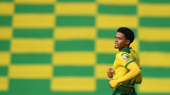 NORWICH, ENGLAND - JUNE 27: Jamal Lewis of Norwich City looks on during the FA Cup Quarter Final match between Norwich City and Manchester United at Carrow Road on June 27, 2020 in Norwich, England. (Photo by Joe Giddens/Pool via Getty Images)