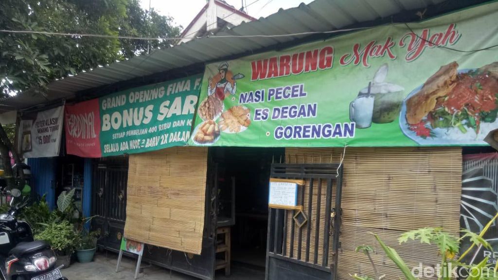 Perjuangan Belajar Online di Warung Pecel Blitar Perjuangan Belajar Online di Warung Pecel Blitar