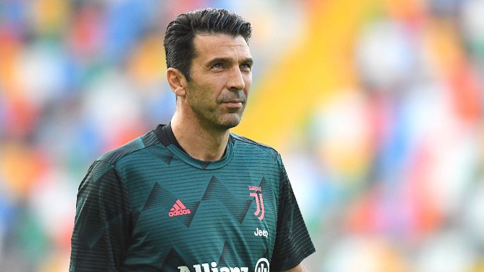 UDINE, ITALY - JULY 23:  Gianluigi Buffon of Juventus looks on during the Serie A match between Udinese Calcio and Juventus at Stadio Friuli on July 23, 2020 in Udine, Italy. (Photo by Alessandro Sabattini/Getty Images)